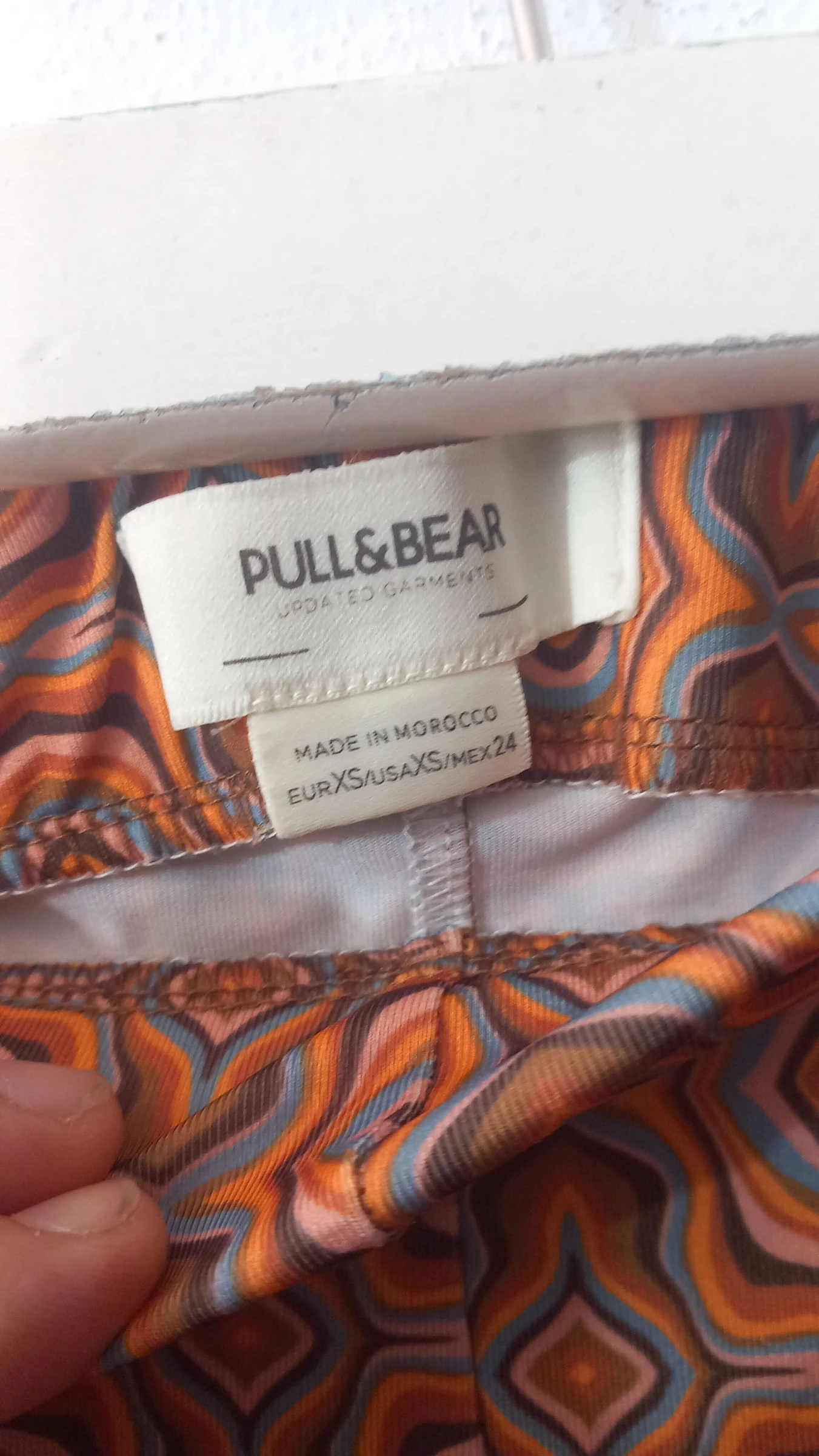 Calças padrao geométrico,  Pull & Bear, tam XS – photo 2